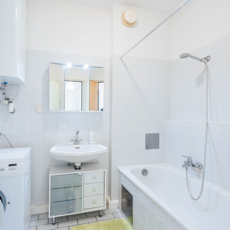 Bathroom with bathtub | © Ebner - Wenger