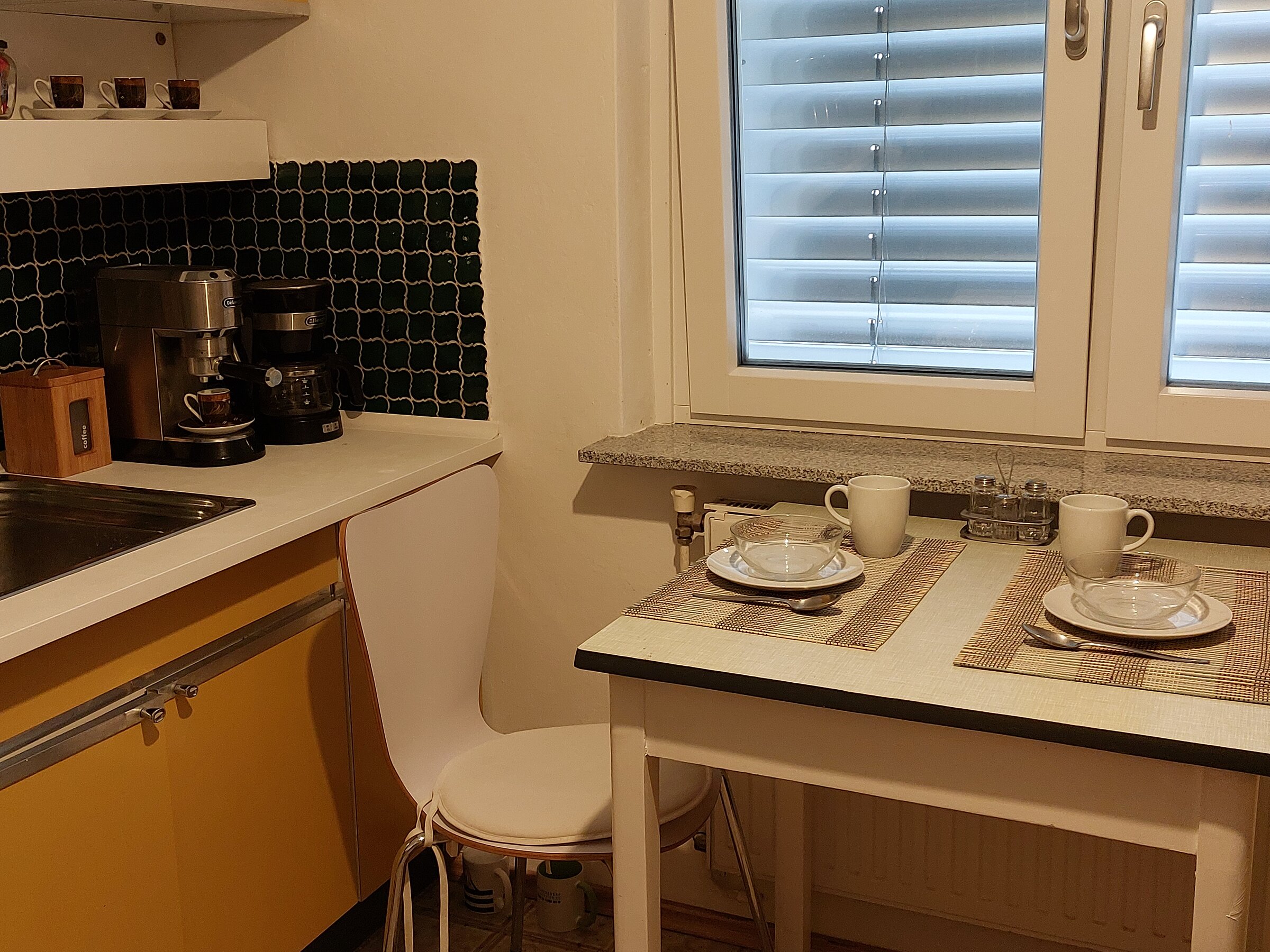 Kitchen - table