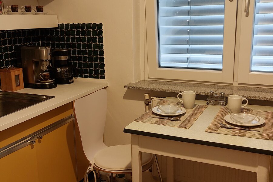 Kitchen - table