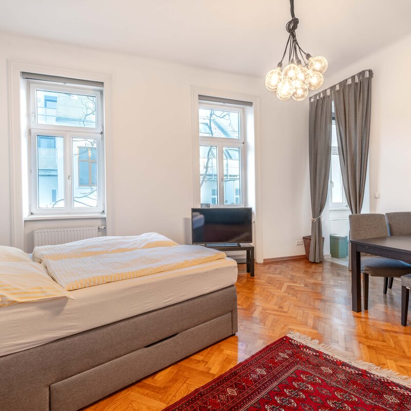 Schönes, ruhiges 1-Zimmer Apartment mit Gartenblick | © Susanne Frewein-Kazakbaev