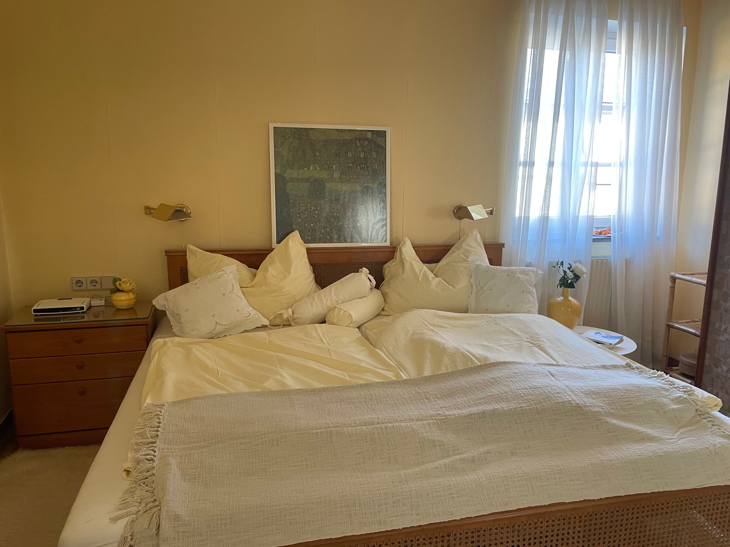 Schlafzimmer 1