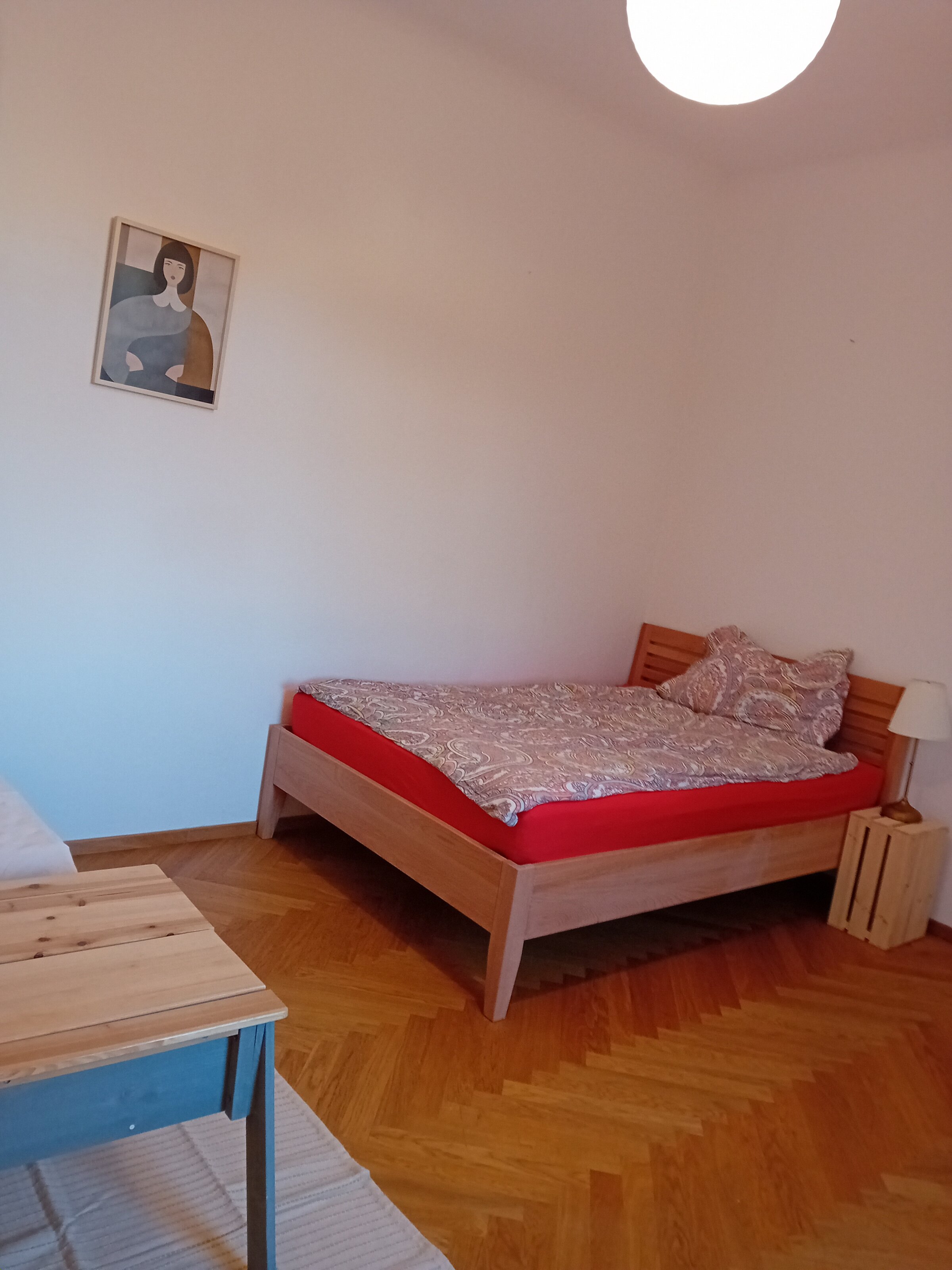 Comfortable real wood bed 1.40X200