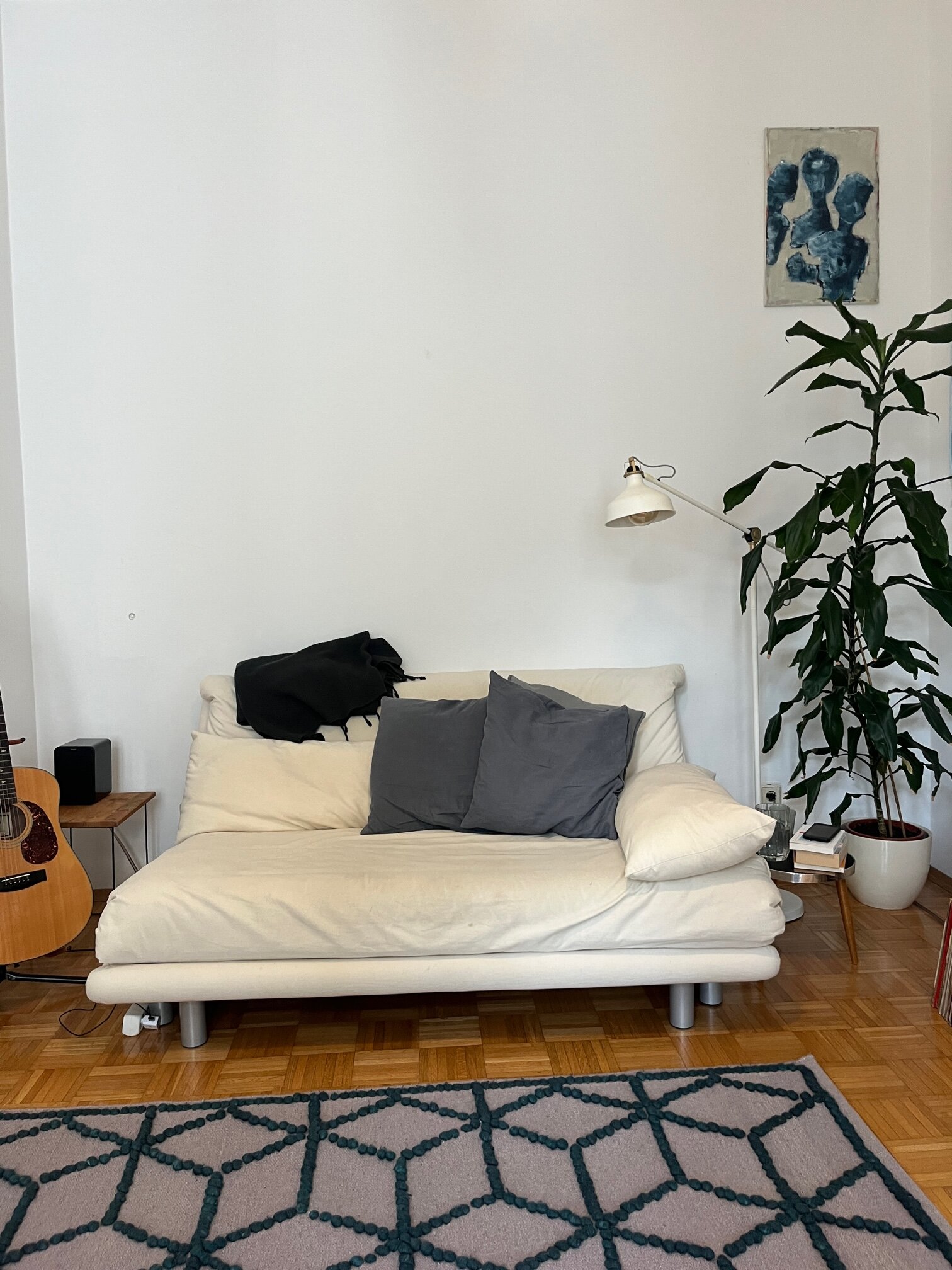 Wohn-/Arbeitszimmer; Ausziehcouch