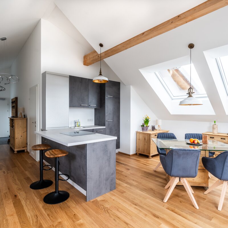 Kitchen and Diningtable