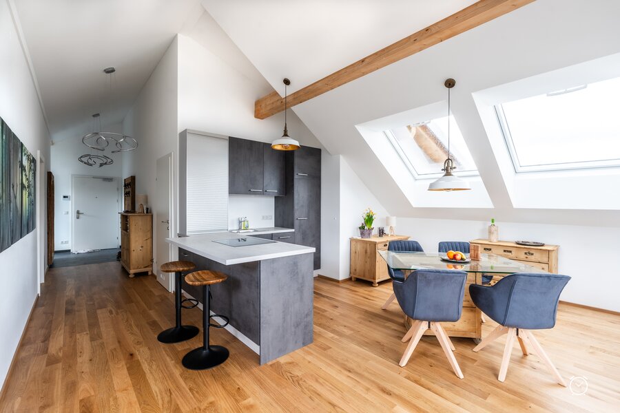 Kitchen and Diningtable
