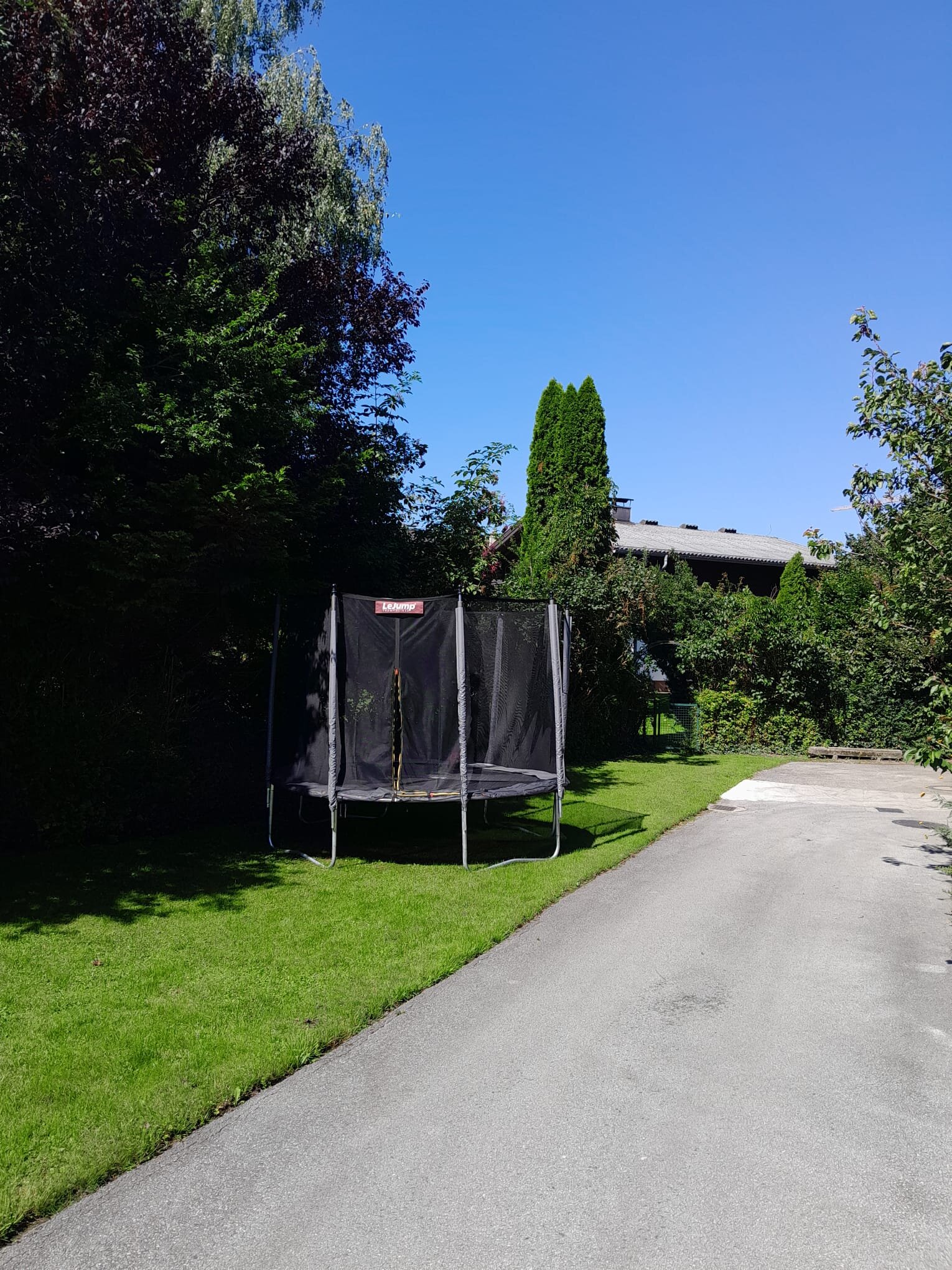 Hüpfburg im Garten | © kaserer