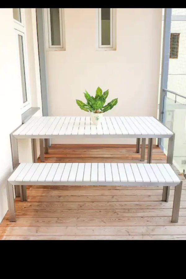 Big and quiet terrass