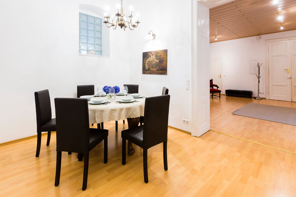 dining room/kitchen