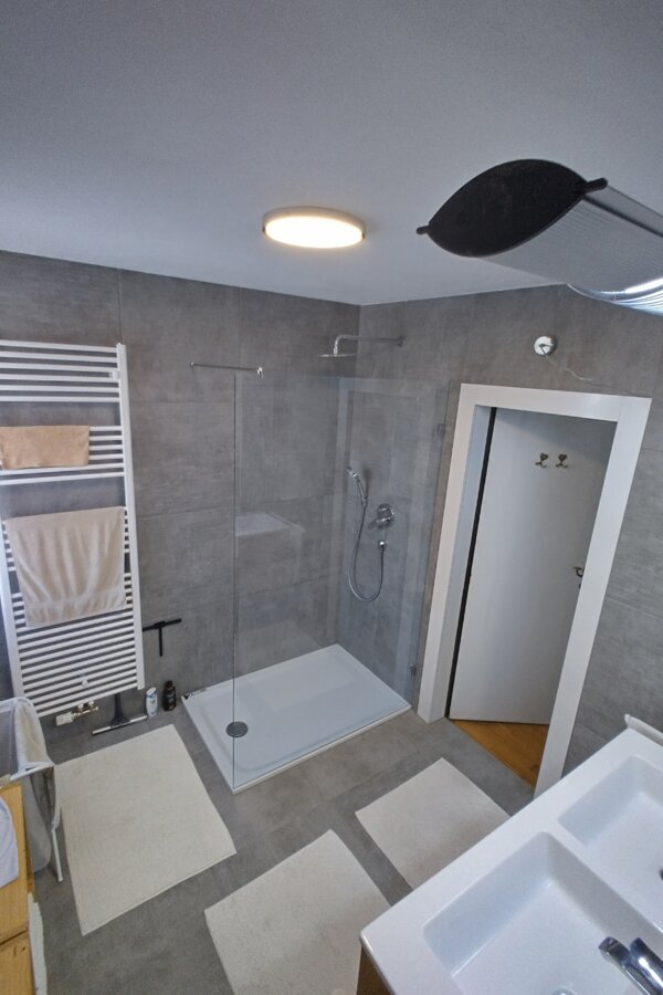 Shower room  1st floor