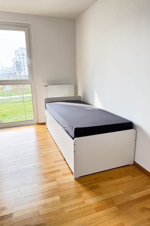 Schlafzimmer 1