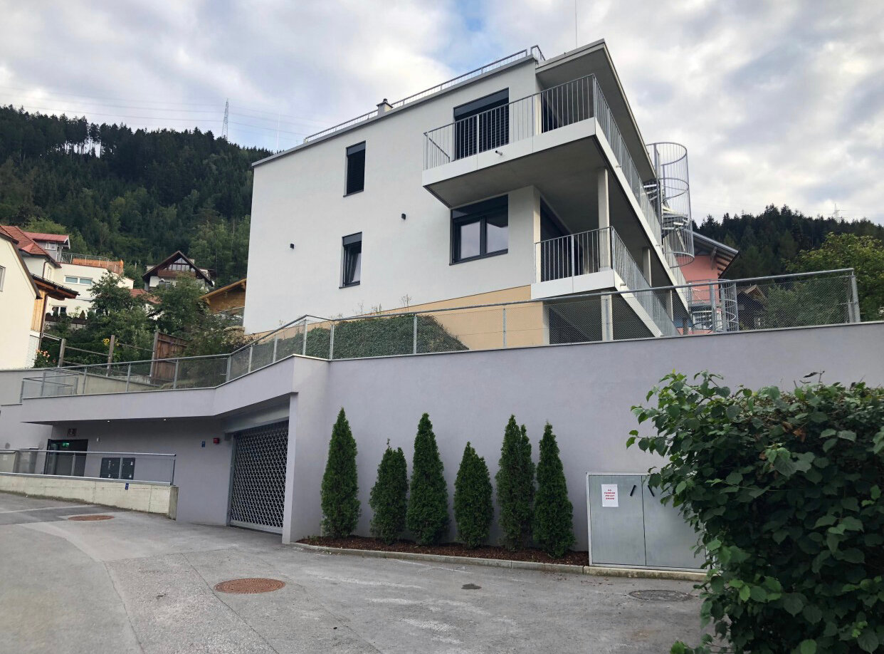 Modern building with balconies – 4-room apartment for short-term rental, temporary housing for 1 to 6 months in Innsbruck