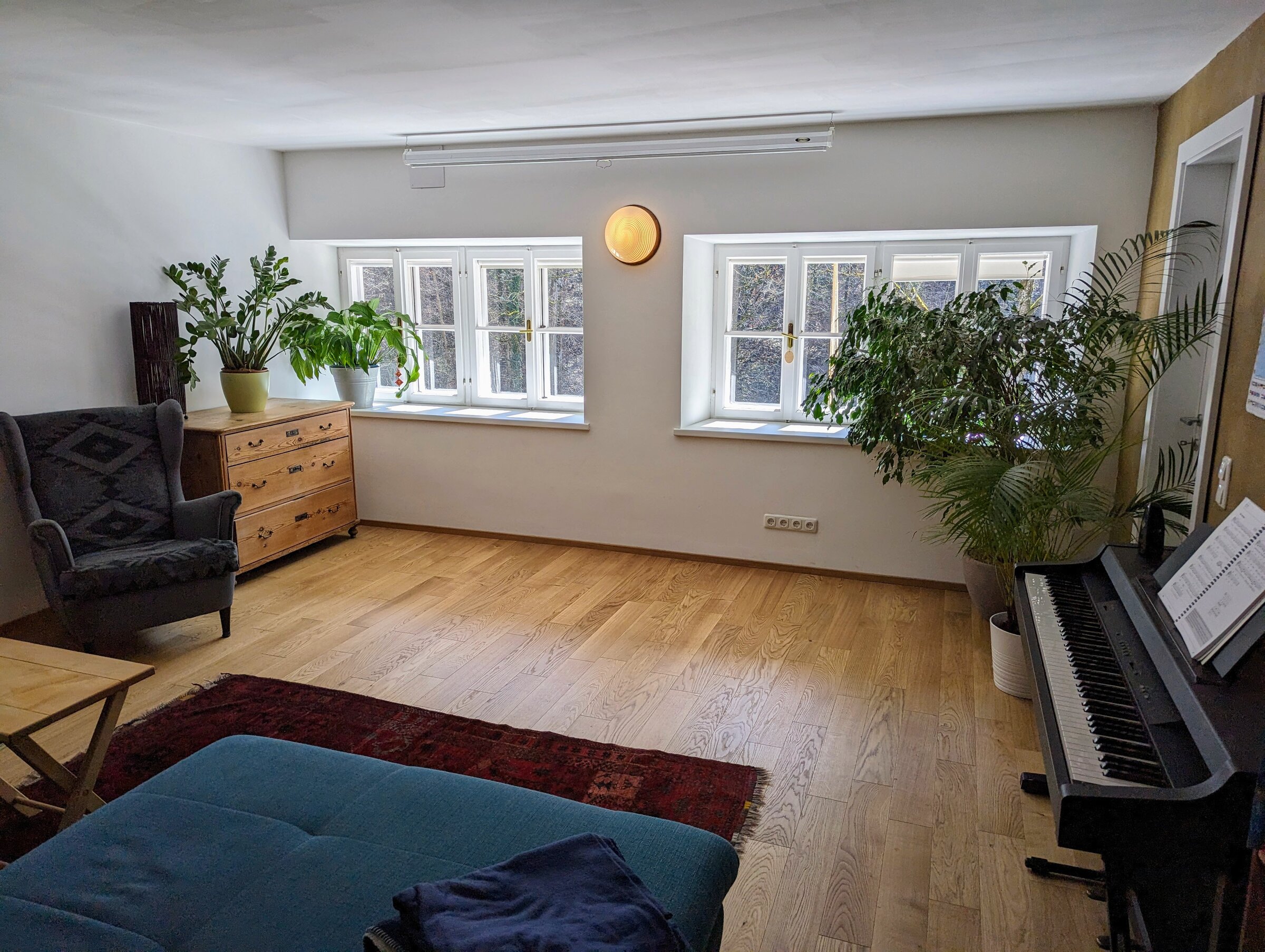 Living room with E-piano