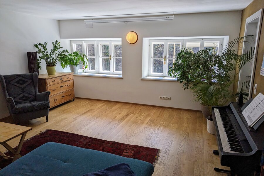 Living room with E-piano