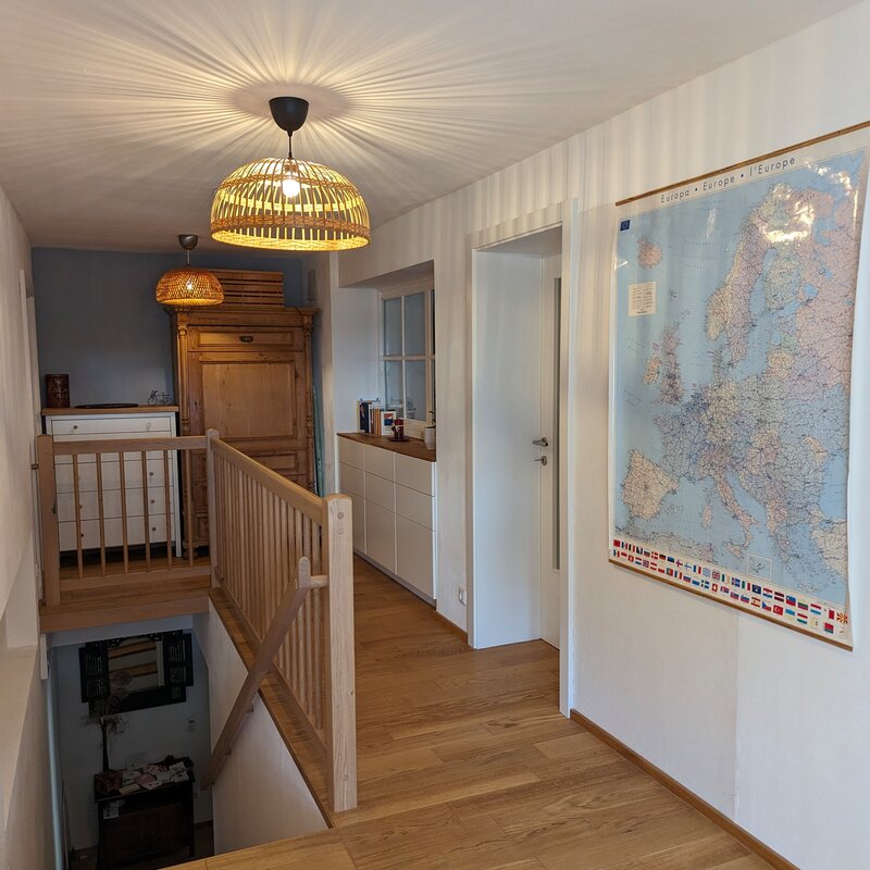 Gang mit Treppenaufgang