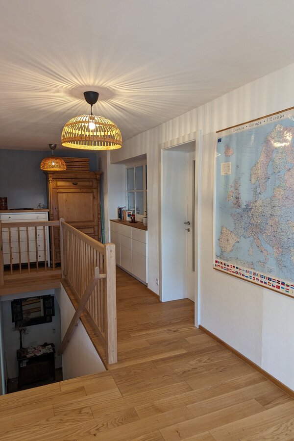 Gang mit Treppenaufgang