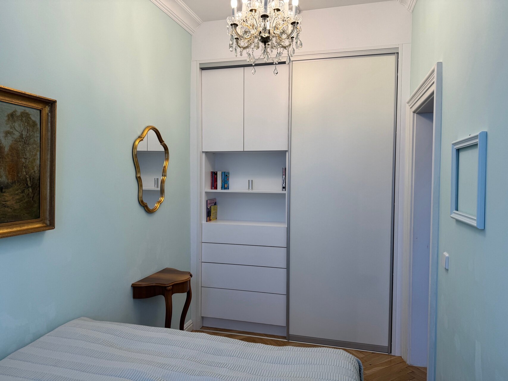Schlafzimmer/Begehbarer Schrank