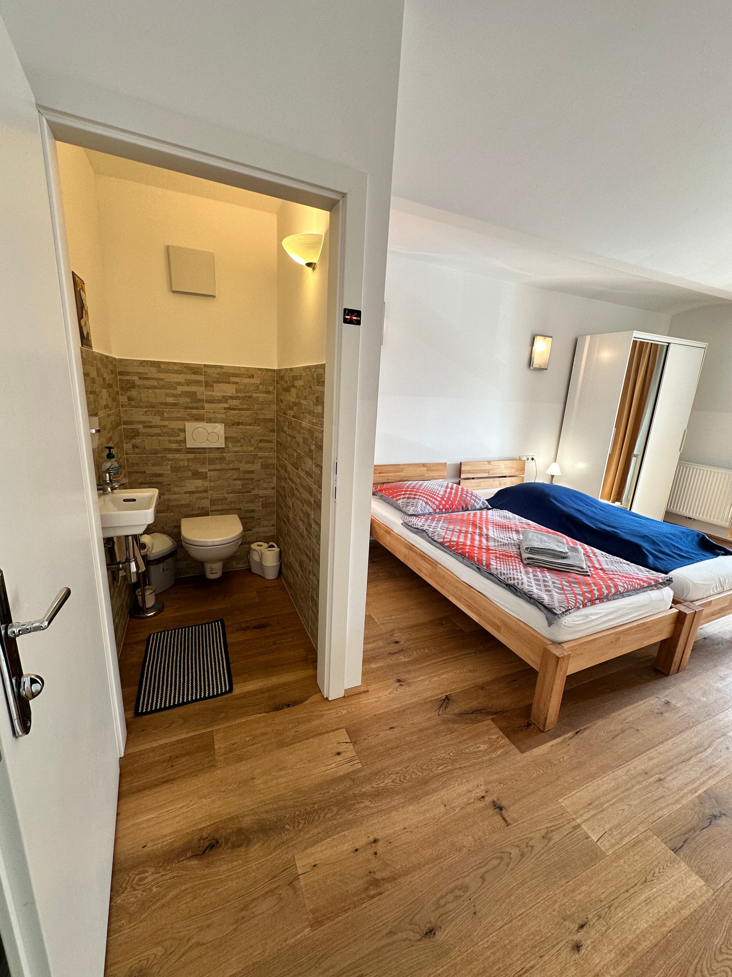 Schlafzimmer 2
