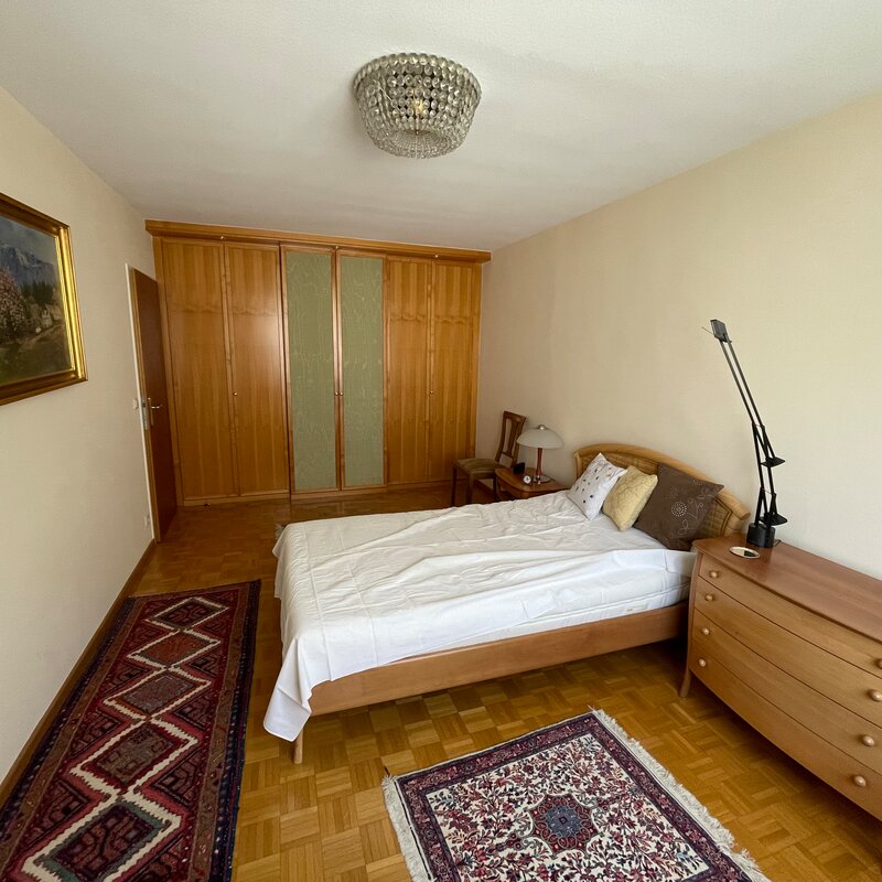 Geräumig. Bett 120x200