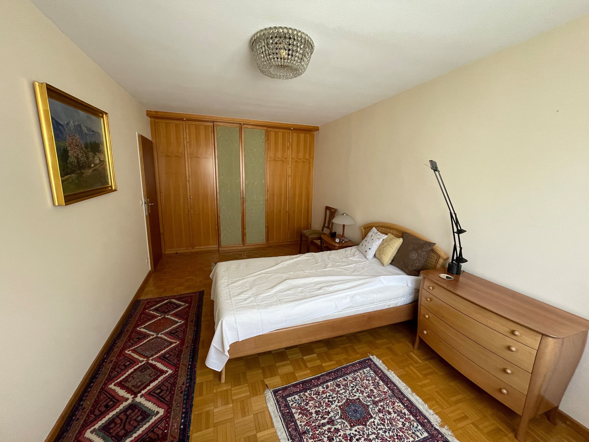 Geräumig. Bett 120x200