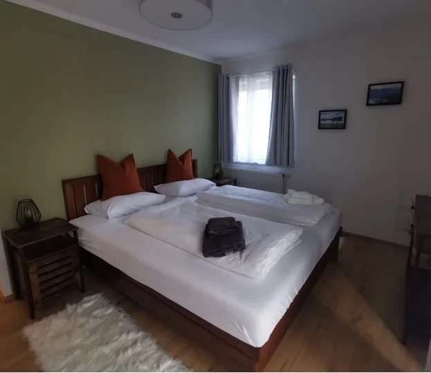 Großes Schlafzimmer 