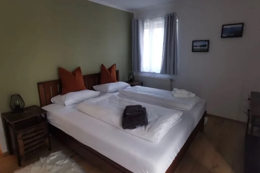 Großes Schlafzimmer 