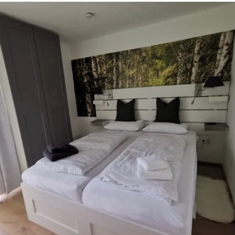 Kleines Schlafzimmer 