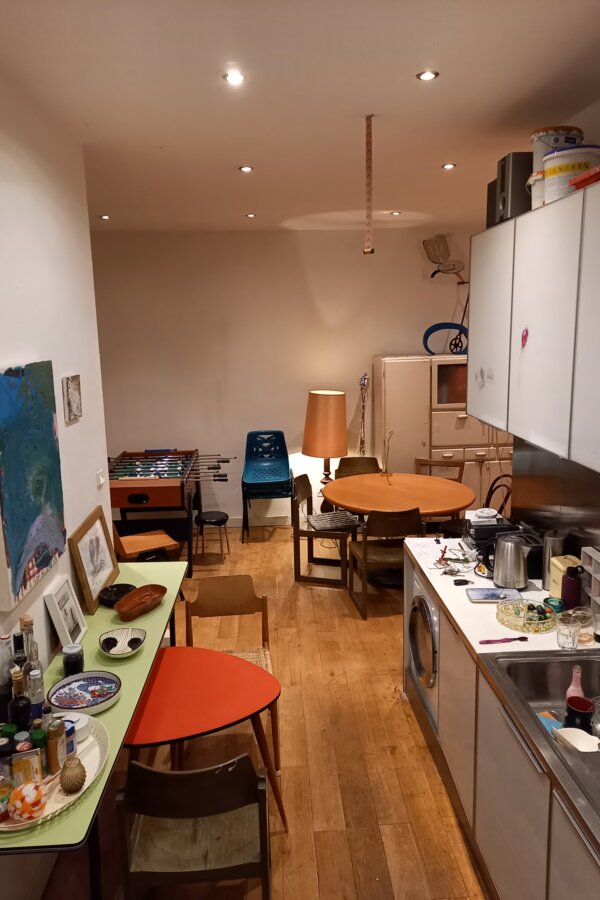 Küche m allen geräten