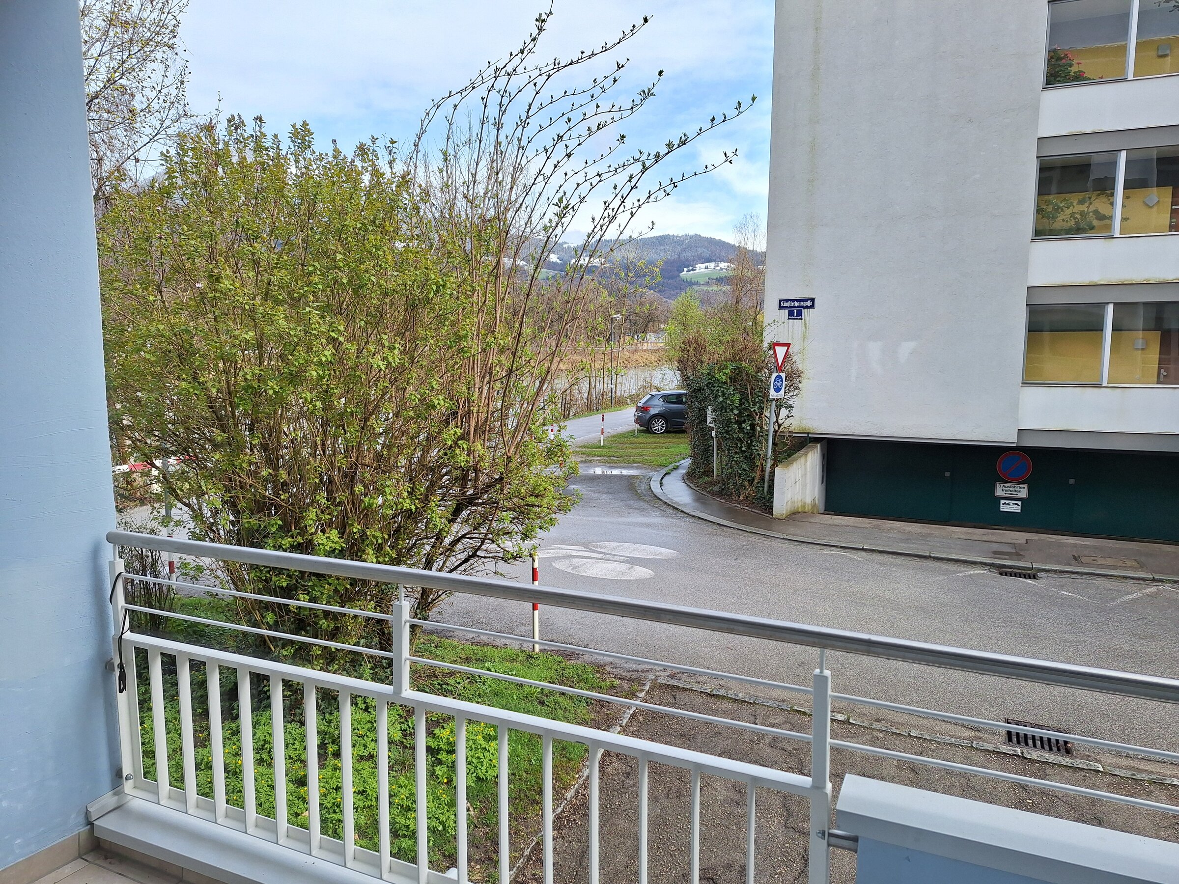 Mit Blick auf Gaisberg und Salzach