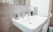 Sink with a large mirror | © All rights reserved