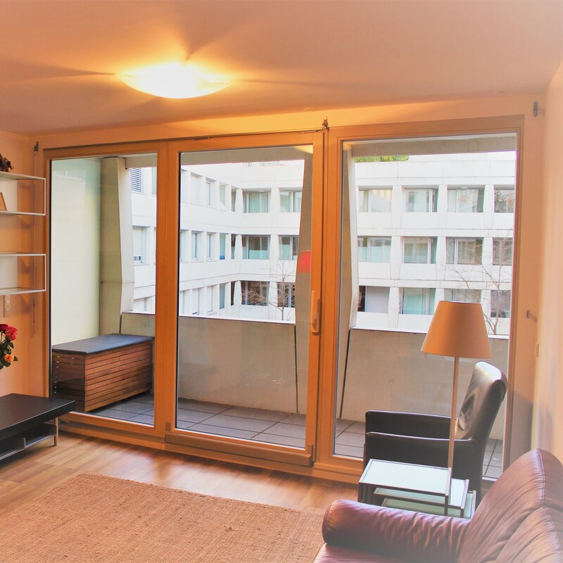 Blick zu Loggia und in den Innenhof