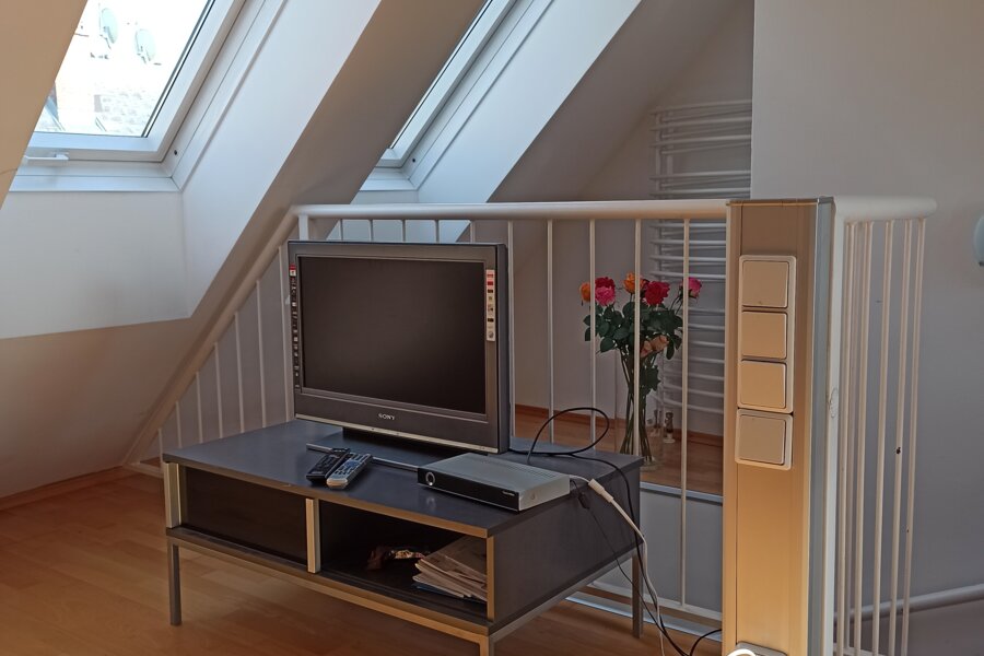 Wohnbereich mit Fernseher