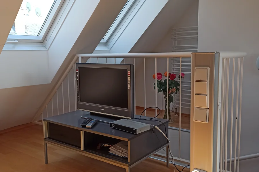 Wohnbereich mit Fernseher