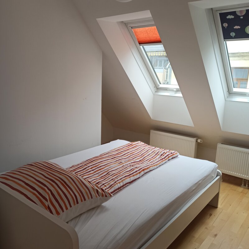 second sleeping room looking to Tigergasse