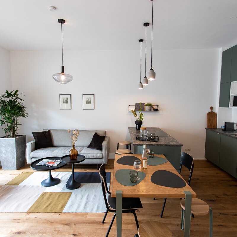 Wohnzimmer & Essbereich | © Bruckner