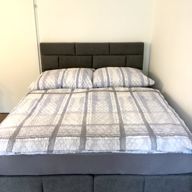 Box spring bed