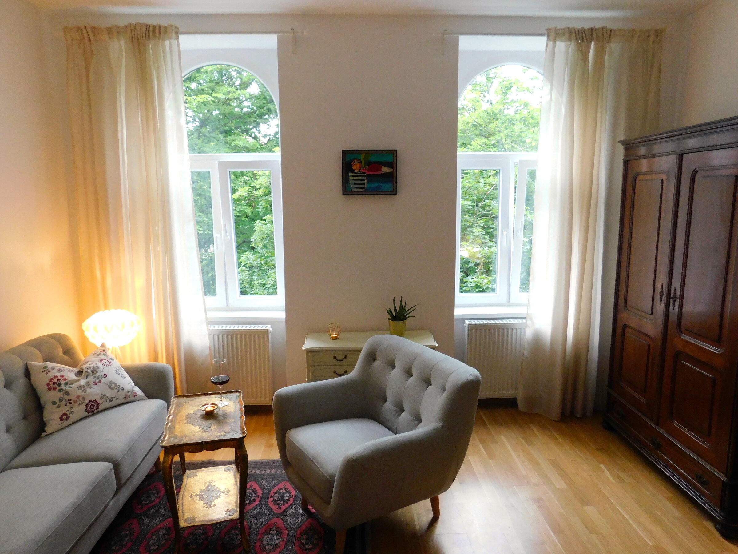 Wohn- & Schlafzimmer