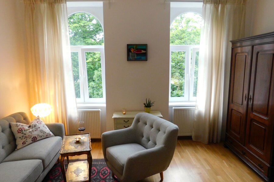 Wohn- & Schlafzimmer