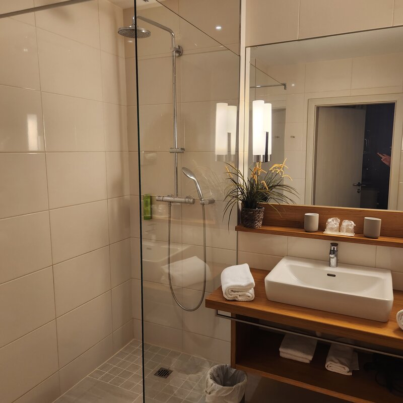 Bad mit Dusche
