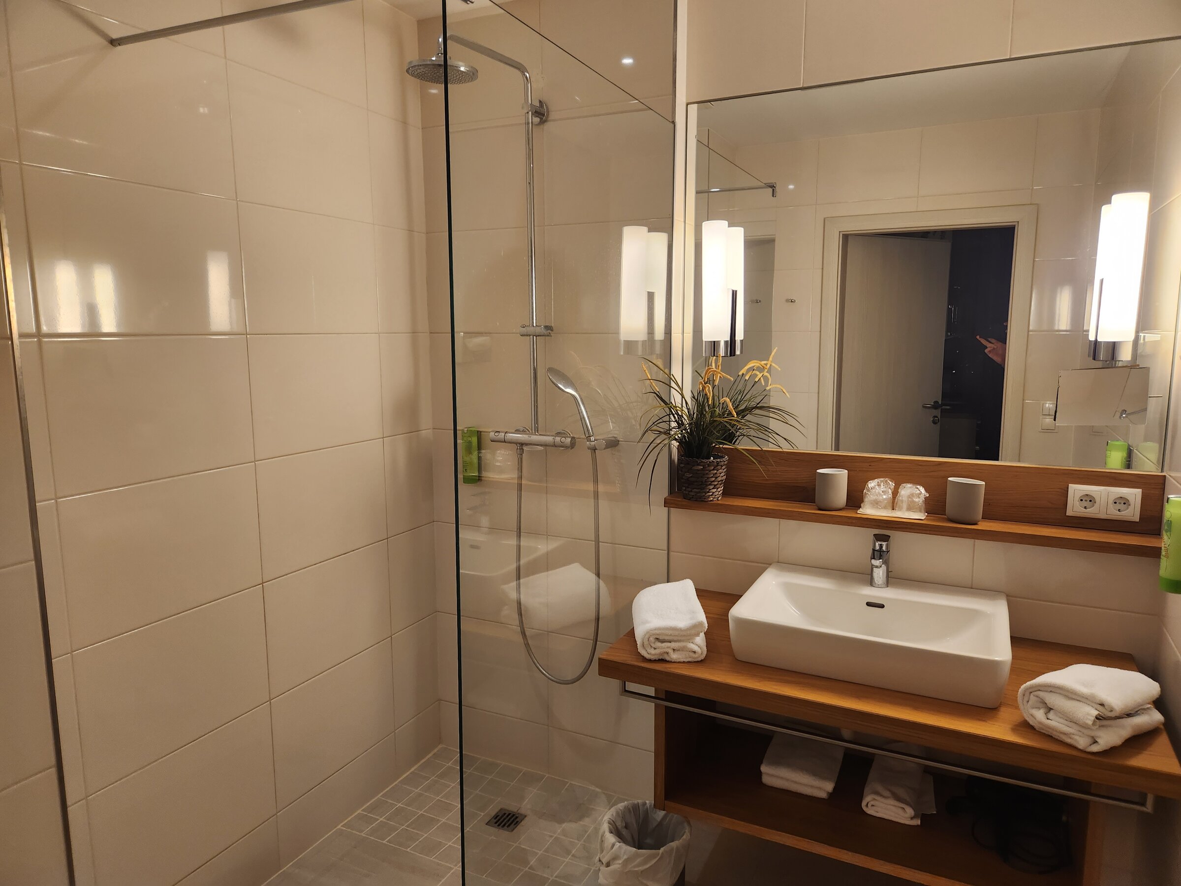 Bad mit Dusche