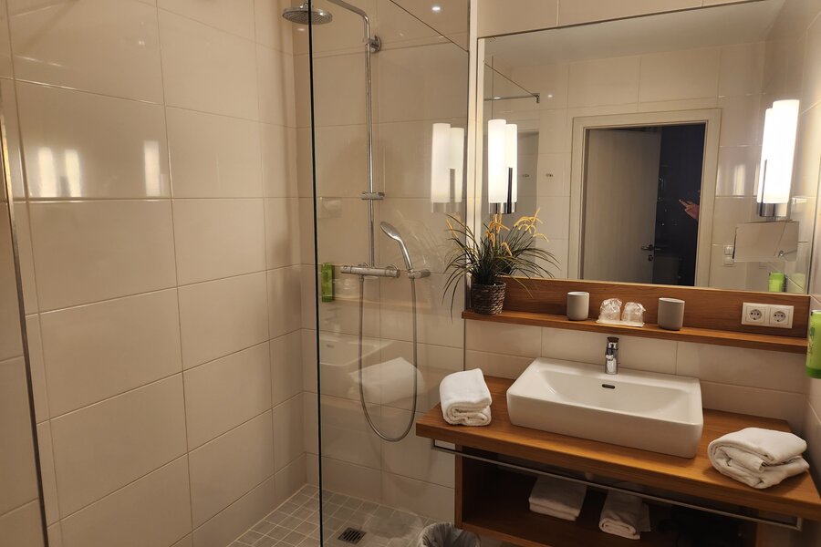 Bad mit Dusche