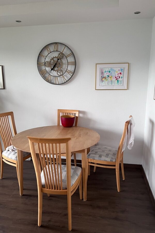 Dining table, extendable