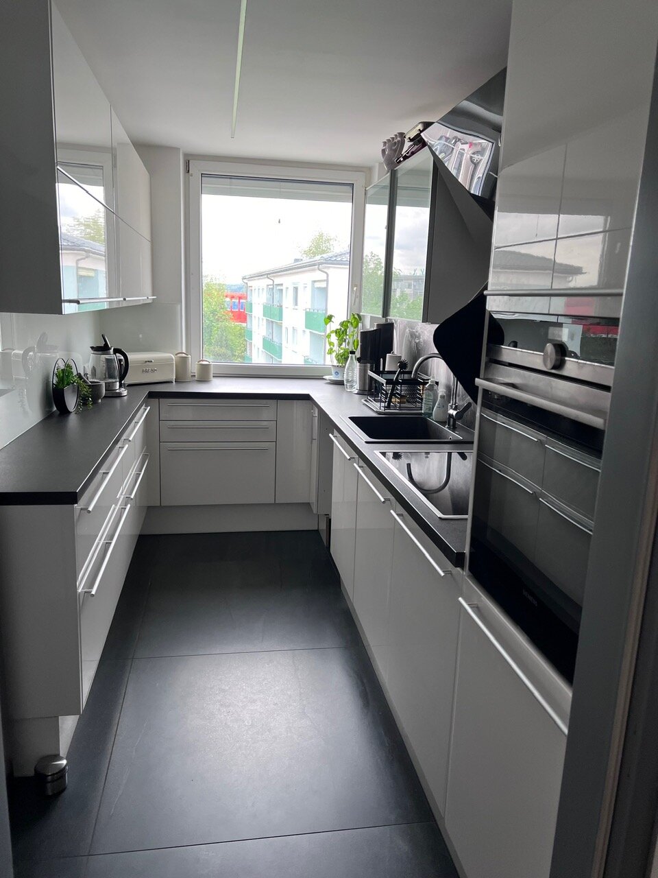 Well-equipped kitchen