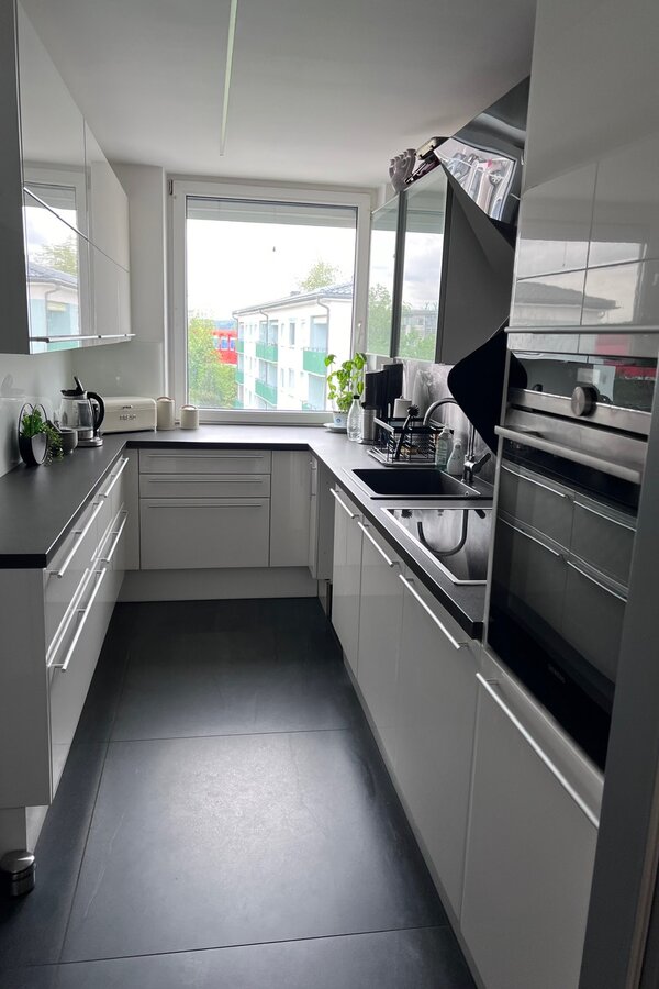 Well-equipped kitchen