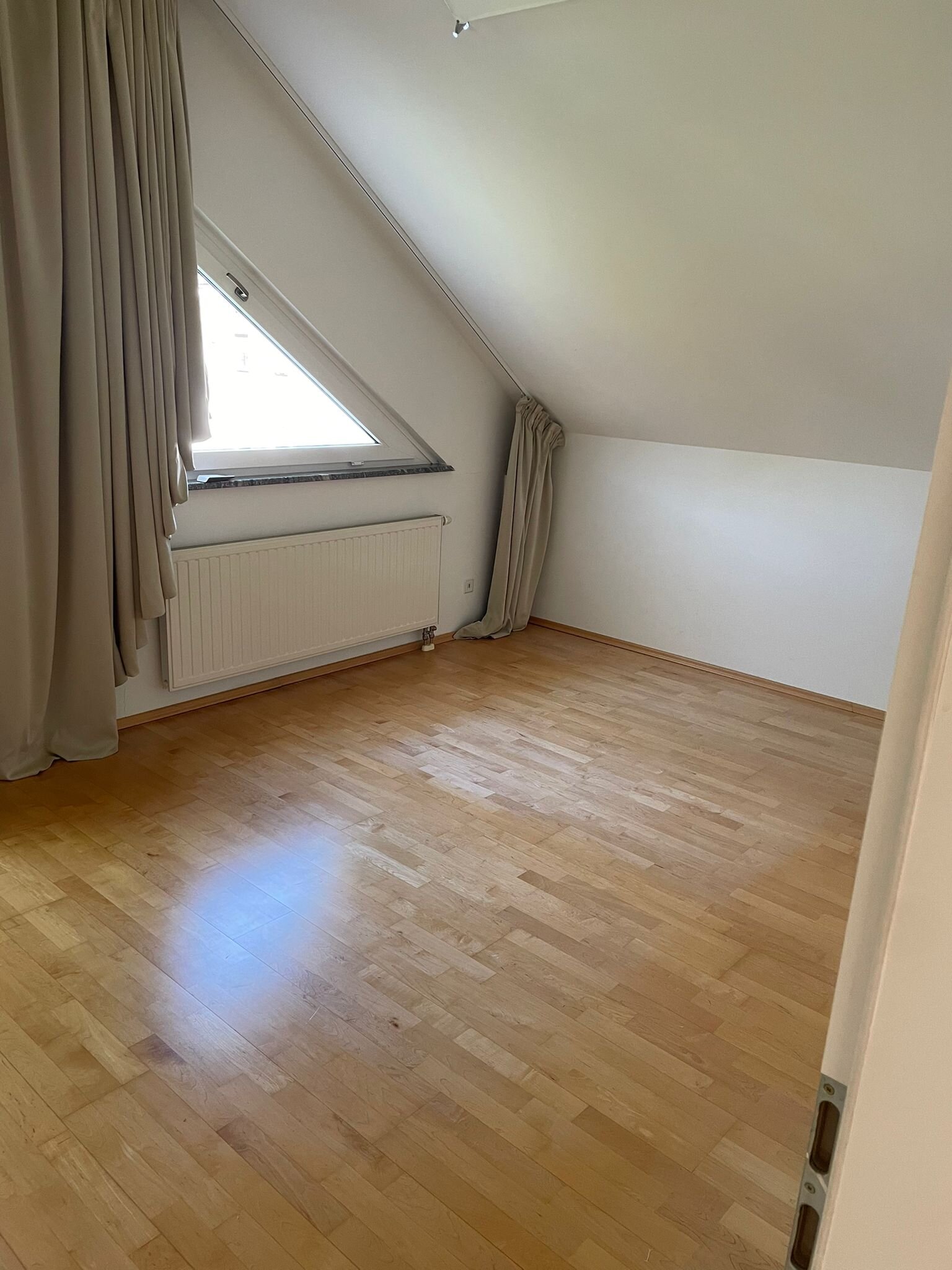 Schlafzimmer (Bett kommt noch)