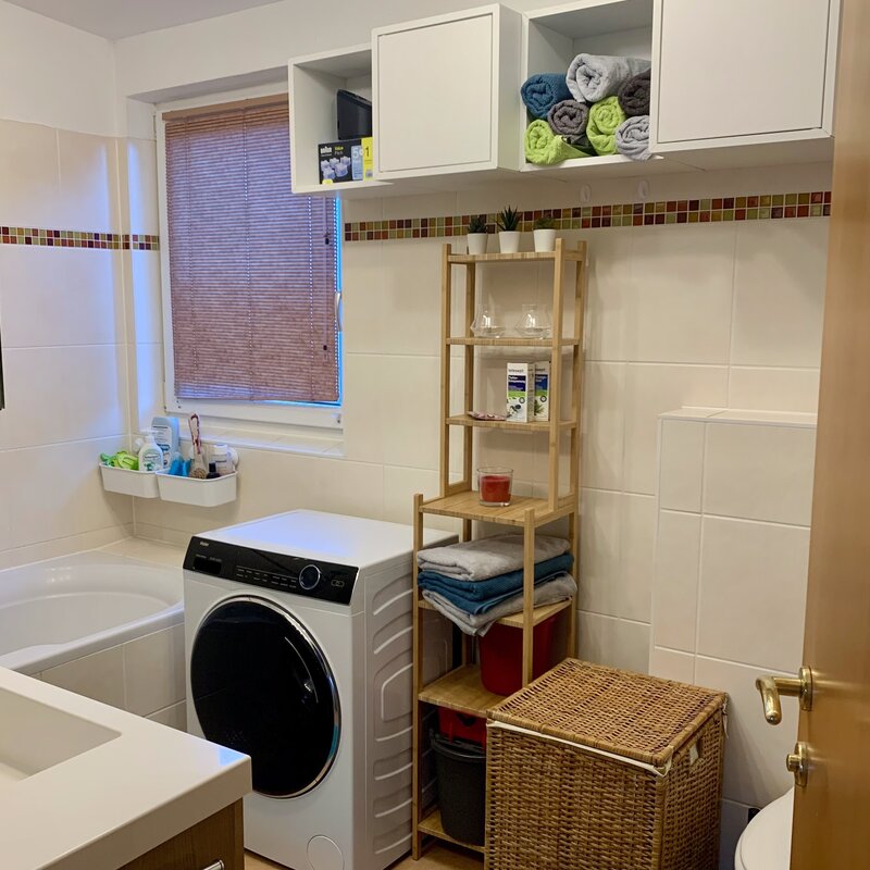 Bathroom with washing machine
