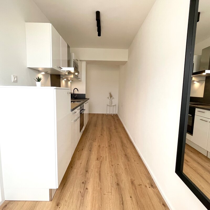 Bright 2-room apt with open kitchen & wood floors – short-term rental & temporary housing for 1 to 6 months in Vienna