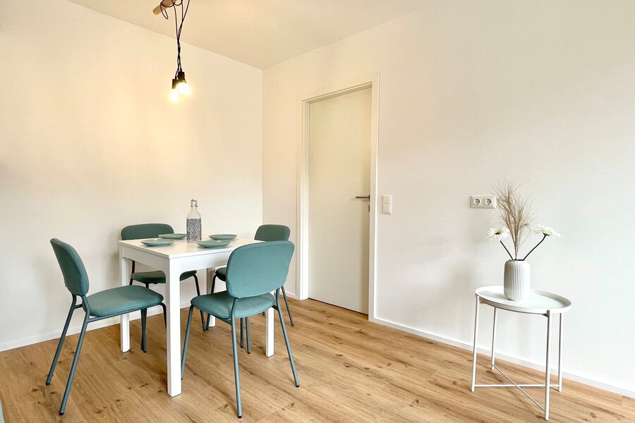 Living room with dining table 