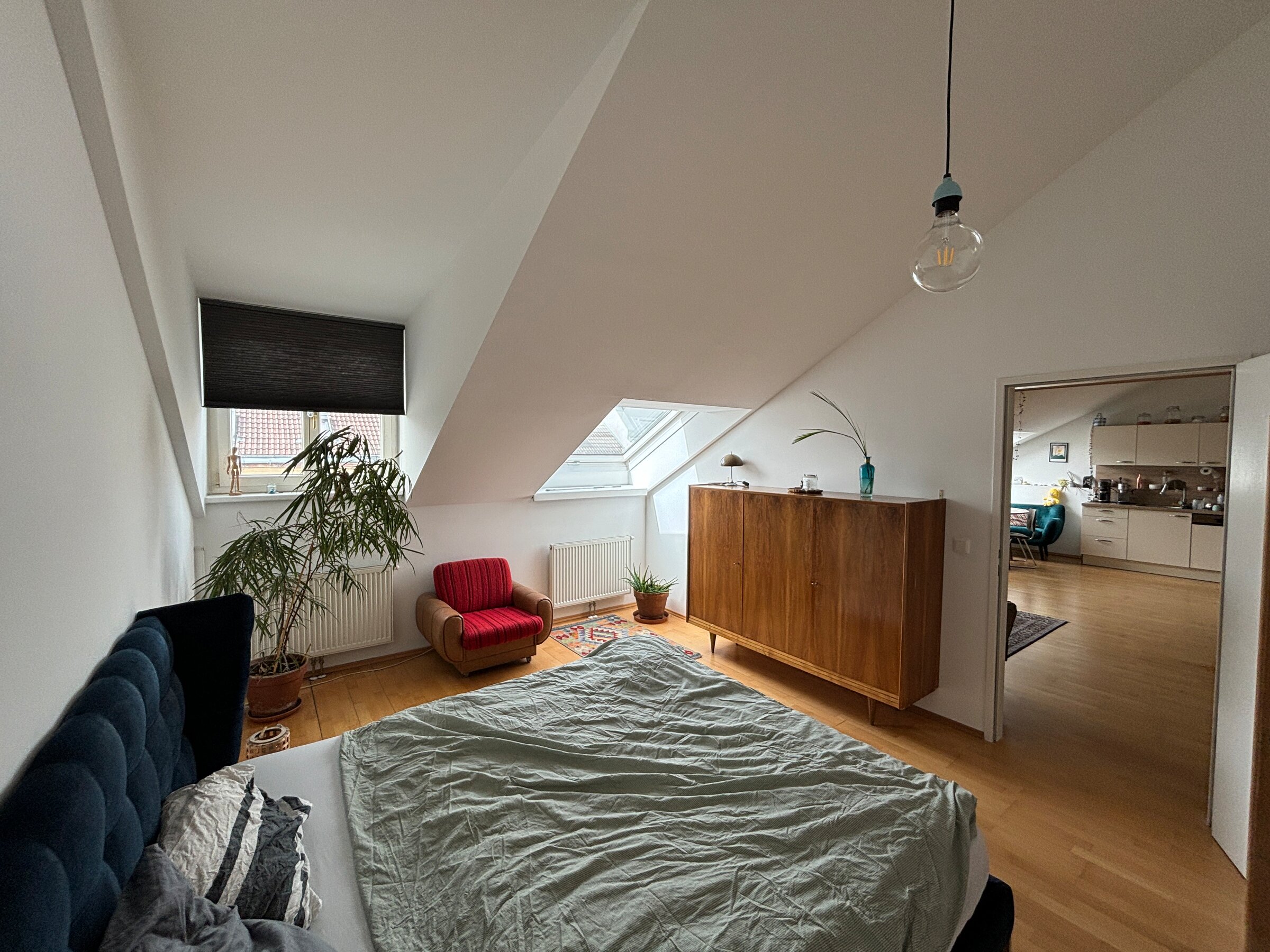 Bright bedroom with sloped ceiling – 2-room apartment, short-term rental & temporary housing for 1 to 6 months in Vienna