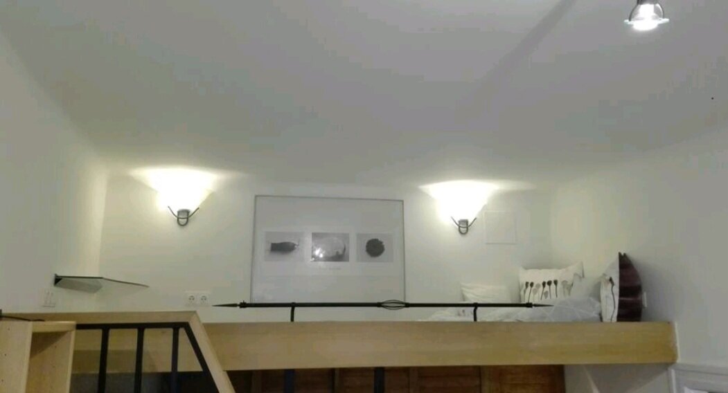 Alternativ auch Schlafcouch vorhanden