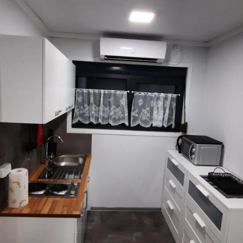 inkl. Mikrowelle, Backofen, Kaffeemaschine, Kühlschrank